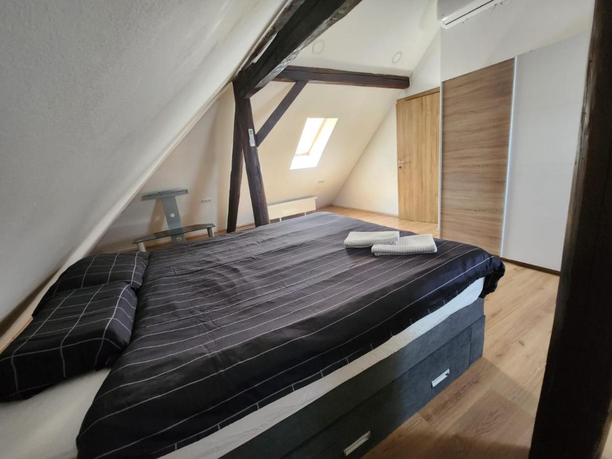 Apartman Buzanova 001 Apartment Загреб Екстериор снимка